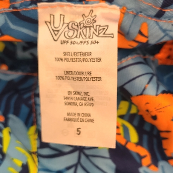 Two UV Skinz reversible summer bucket hats - Picture 3 of 3